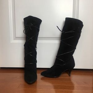 Black suede vintage 80’s boots